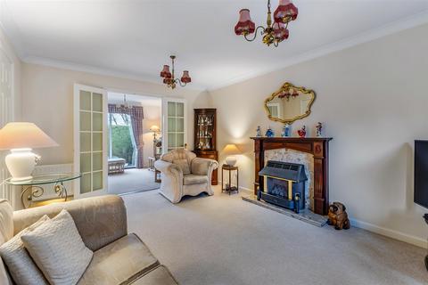 4 bedroom detached house for sale, The Copse, Burley in Wharfedale LS29