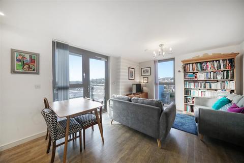 2 bedroom flat for sale, Roma Corte, Lewisham, SE13