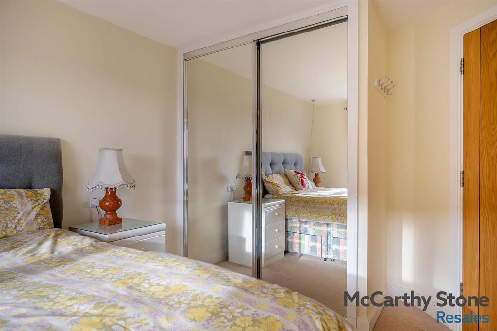 8634585-interior20.jpg