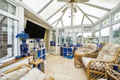 16 Cherry Grove, Tonbridge, TN10 4NA