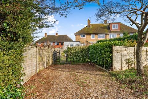 2 bedroom maisonette for sale, Beaconsfield Road, Epsom KT18