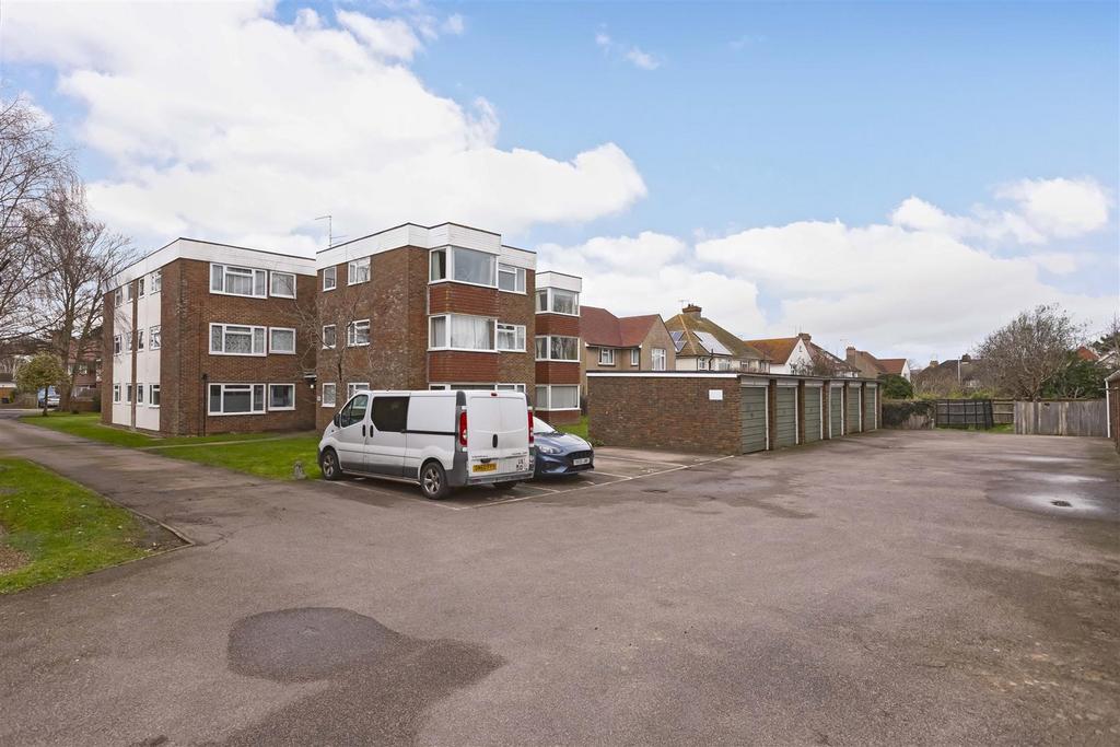 Essex Court 9.jpg