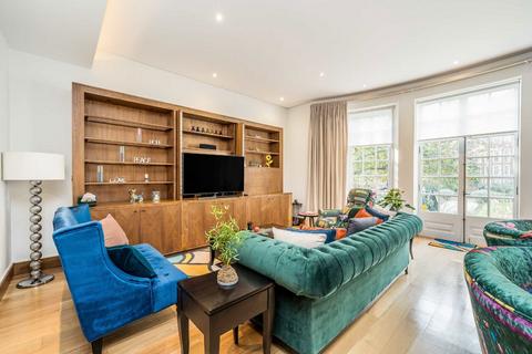 3 bedroom flat for sale, Park Street, London W1K