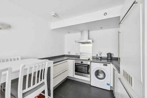 1 bedroom flat to rent, Cadogan Road, Woolwich, London, SE18