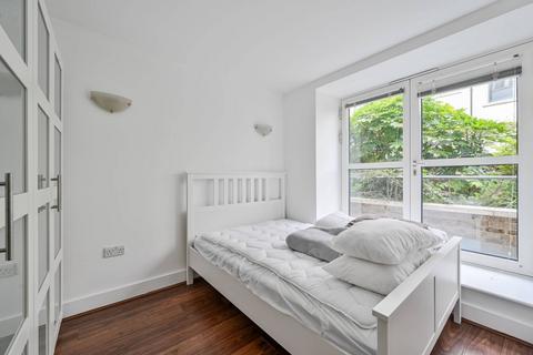 1 bedroom flat to rent, Cadogan Road, Woolwich, London, SE18