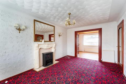 3 bedroom end of terrace house for sale, Raasay Crescent, Airdrie ML6