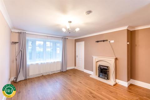 22 Castle Close, Sprotbrough, Doncaster, DN5 7NP