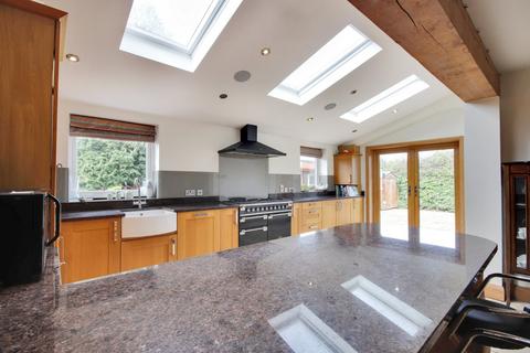 4 bedroom semi-detached house for sale, School Lane, West Kingsdown, Sevenoaks, Kent, TN15