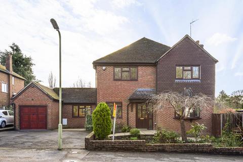 4 bedroom detached house to rent, Fleet,  Hampshire,  GU52