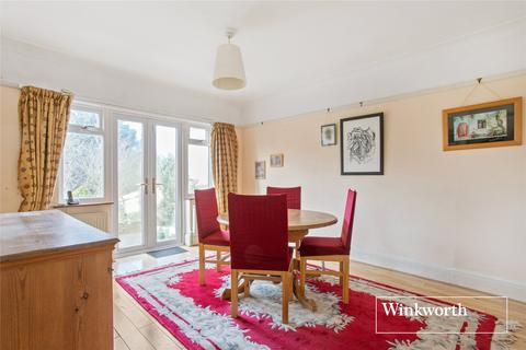 4 bedroom semi-detached house for sale, Fitzjohn Avenue, High Barnet, EN5