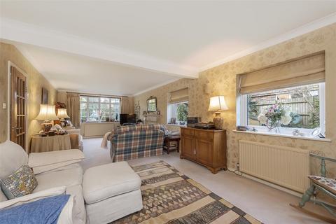 5 bedroom detached house for sale, Oakfield Road, Harpenden