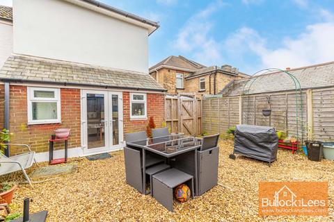 15 Tower Road, Boscombe, Bournemouth, BH1 4LA