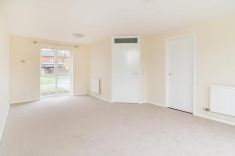 2 bedroom end of terrace house to rent, Blenheim Avenue