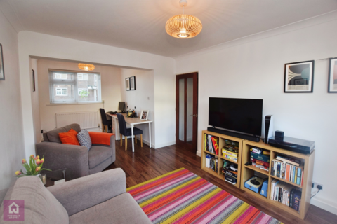 2 bedroom flat for sale, Townfield Gardens, Townfield Road, Altrincham, Greater Manchester, WA14