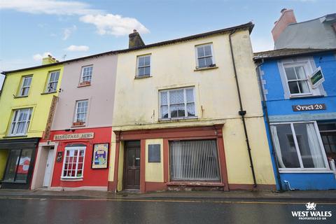 3 bedroom terraced house for sale, Main Street, Fishguard