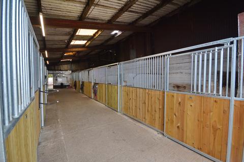 Equestrian property for sale, Cae Hic Livery, Ffordd Y Blaenau, Treuddyn CH7