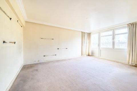 1 bedroom flat for sale, Chester Court, Albany Street, London