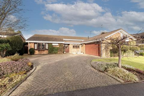 4 bedroom detached bungalow for sale, Hawsley Road, Harpenden