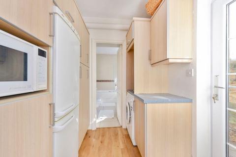6 Warwick Place, London, W5 5PS