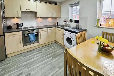 2 bedroom flat to rent, Thursday Street, Swindon, SN25 1TW