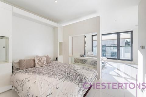 Studio to rent, Baltimore Wharf, London