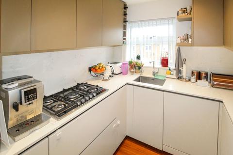 2 bedroom flat for sale, Kingsbury Road, KINGSBURY, NW9