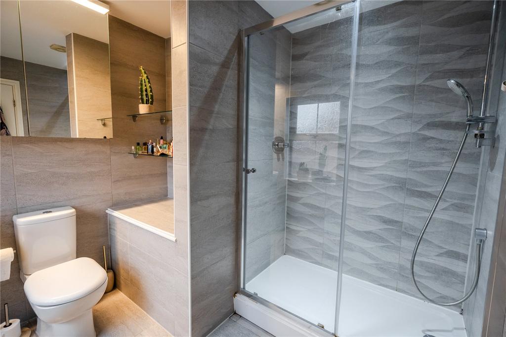 En-Suite (2)