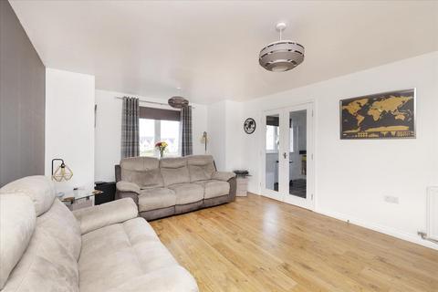 2 bedroom flat for sale, 147 Wester Kippielaw Drive, Dalkeith, EH22