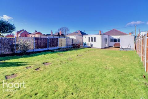 3 bedroom detached bungalow for sale, Newark Road, Lincoln