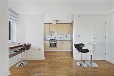 1 bedroom flat to rent, Batwa House, Varcoe Road, London