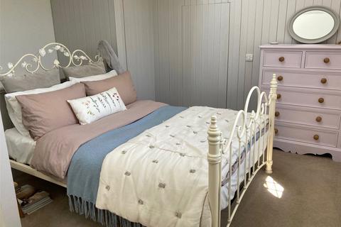 1 bedroom detached house to rent, Ellisfield, Basingstoke, Hampshire, RG25