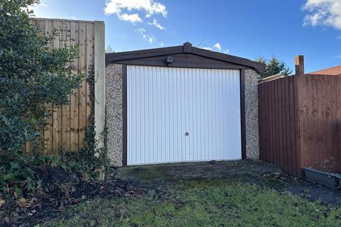 3 bedroom semi-detached house for sale, Albert Street, Newark