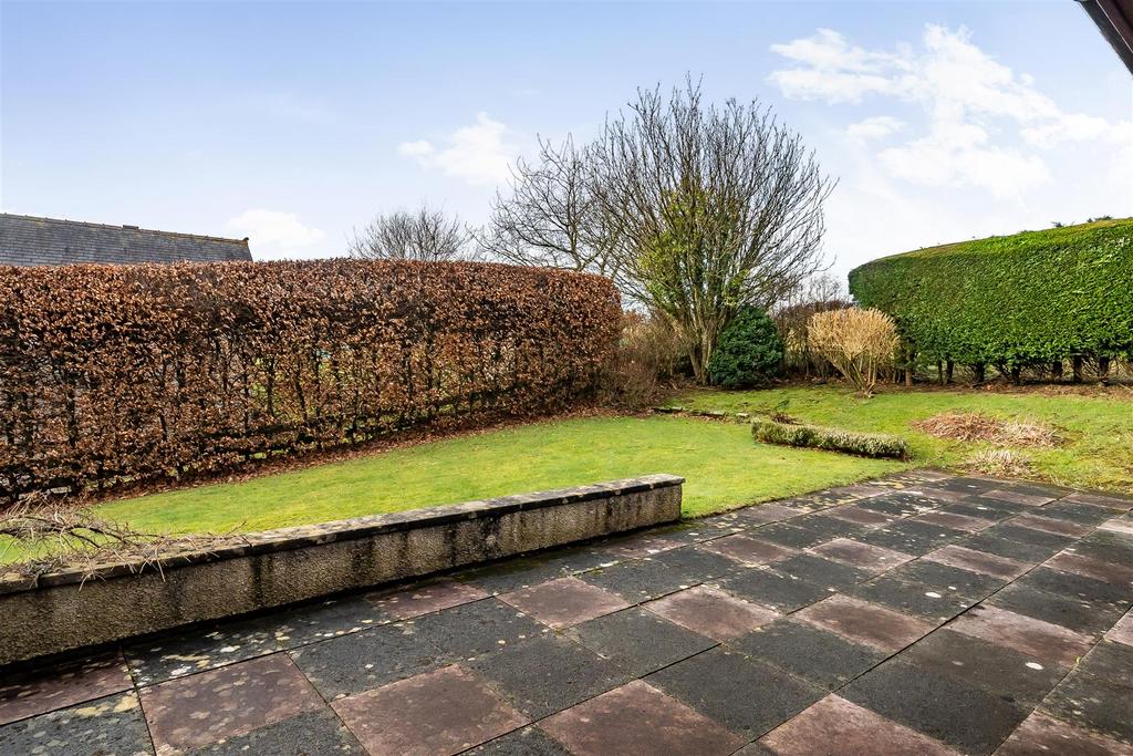 Garden   side