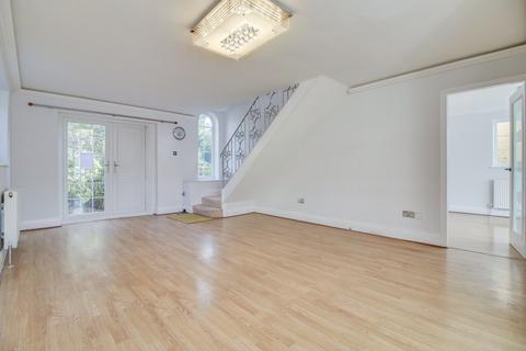 4 Adel Park Close, Adel, Leeds, LS16 8HR