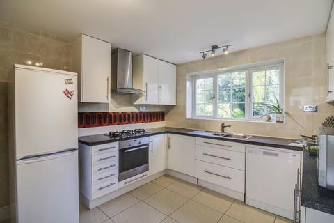 4 Adel Park Close, Adel, Leeds, LS16 8HR