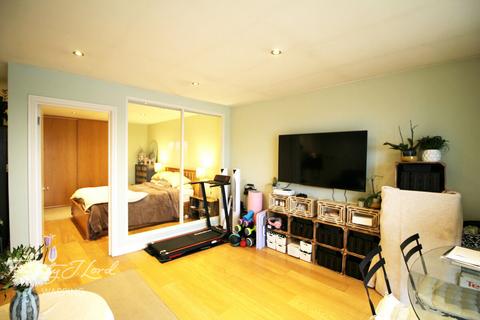 1 bedroom apartment to rent, Wapping High Street, LONDON