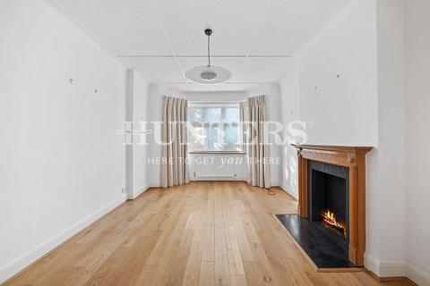 3 bedroom house to rent, Llanvanor Road, Hampstead, London