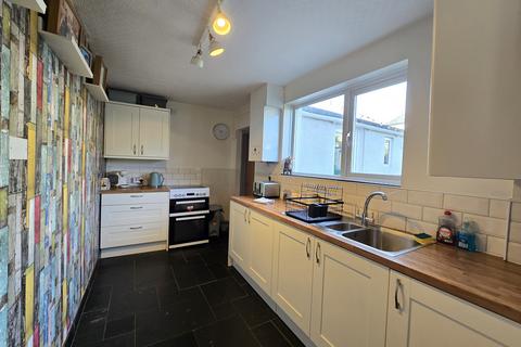 4 bedroom terraced house for sale, Dudley Place, Barry