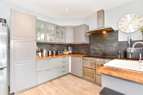 3 bedroom end of terrace house for sale, Penhale Road, Portsmouth, Hampshire