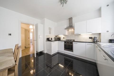 3 bedroom flat for sale, Leathermarket Court, London, SE1