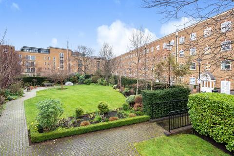 3 bedroom flat for sale, Leathermarket Court, London, SE1