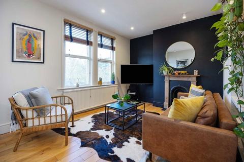 2 bedroom flat for sale, Fulham Palace Road, London SW6