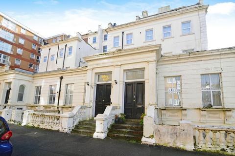 2 bedroom flat for sale, Terrace Road, St Leonards-on-Sea TN37