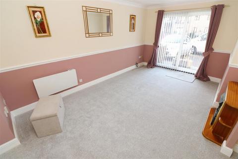 2 bedroom retirement property for sale, Russell Court, Rushden NN10