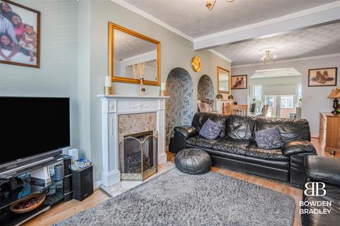 42 Ascot Close, Ilford, IG6 3AF