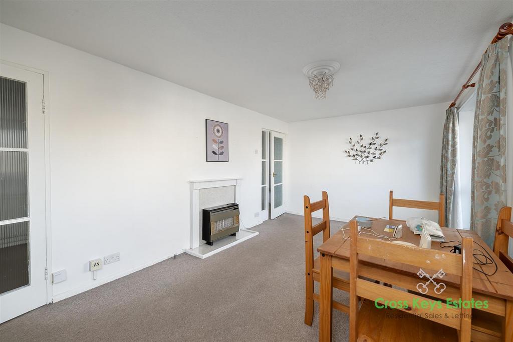 Sitting/Dining Room