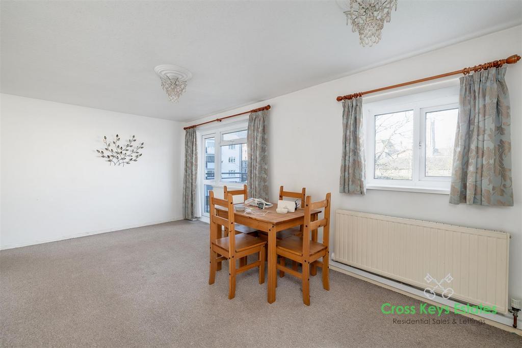 Sitting/Dining Room