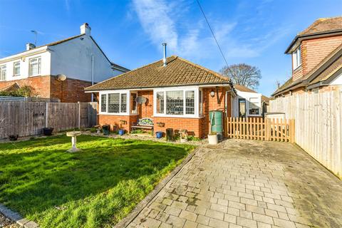 2 bedroom detached bungalow for sale, Robins Drive, Bognor Regis