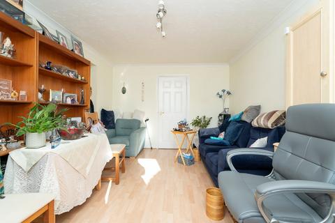 2 bedroom apartment for sale, Norbury Avenue, Watford, Hertfordshire, WD24