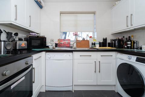 2 bedroom apartment for sale, Norbury Avenue, Watford, Hertfordshire, WD24